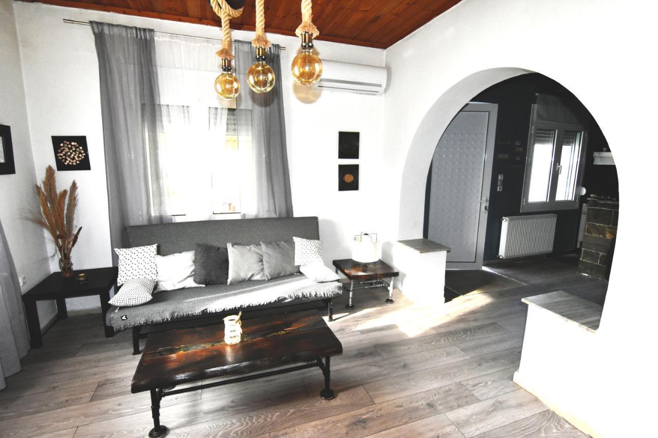 Casa Katina , Villa In Lagana, Agrilia Area Laganász Kültér fotó