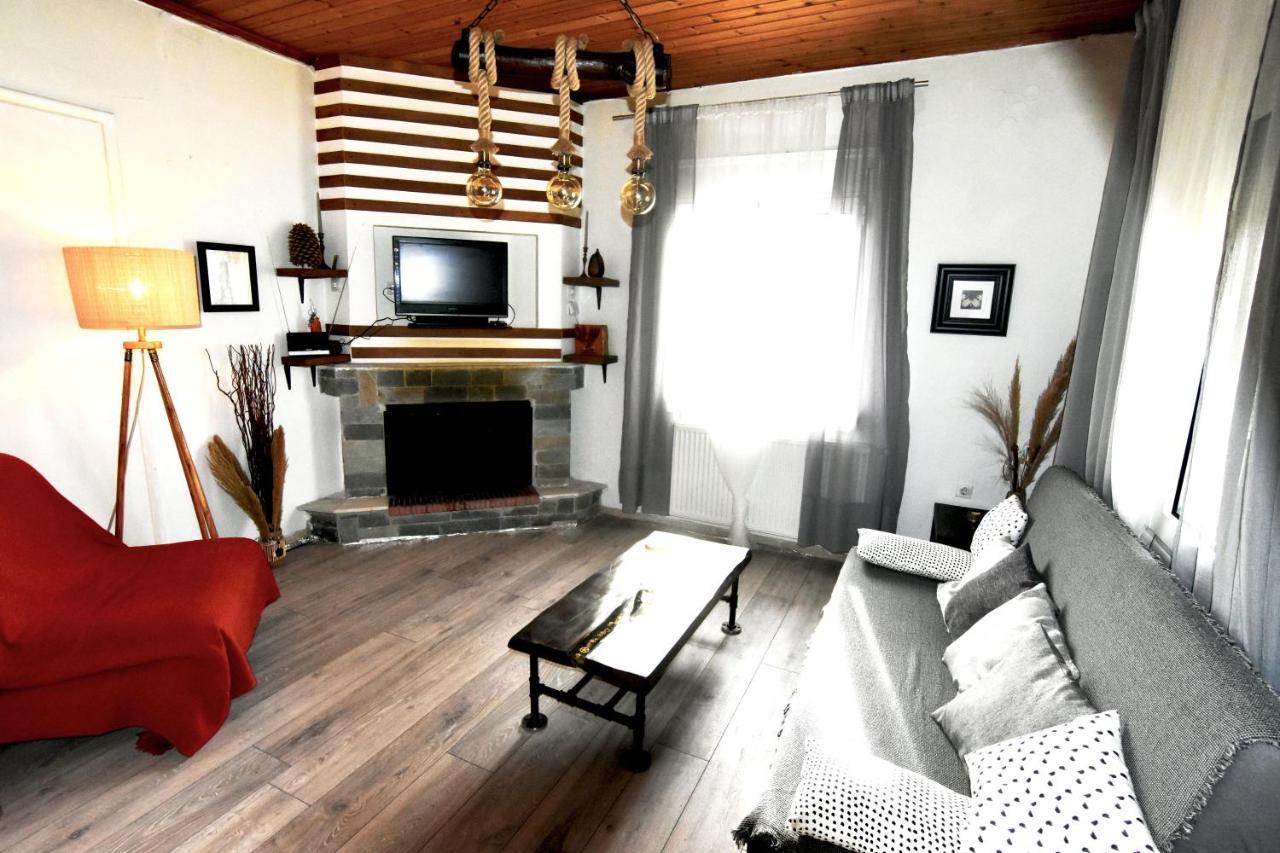 Casa Katina , Villa In Lagana, Agrilia Area Laganász Kültér fotó